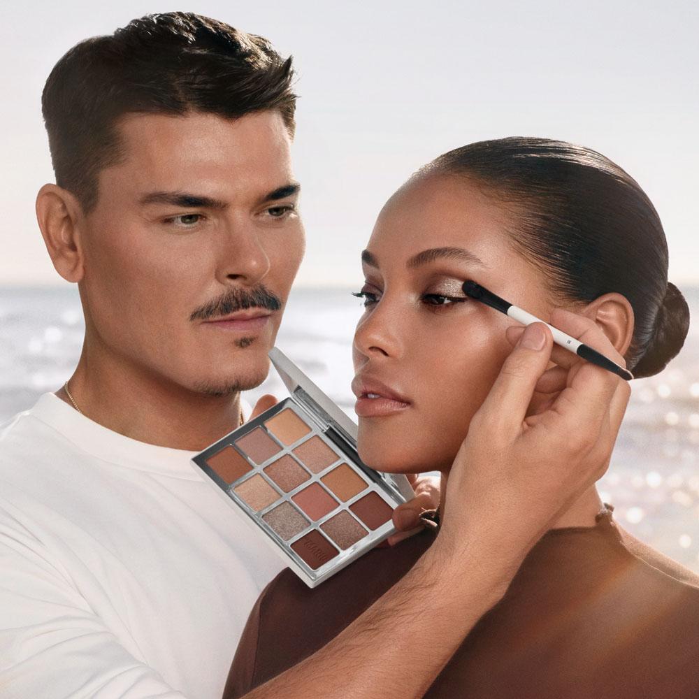 ETHEREAL EYES&trade; EYESHADOW PALETTE: THE ORIGINAL (PALETA DE SOMBRAS)